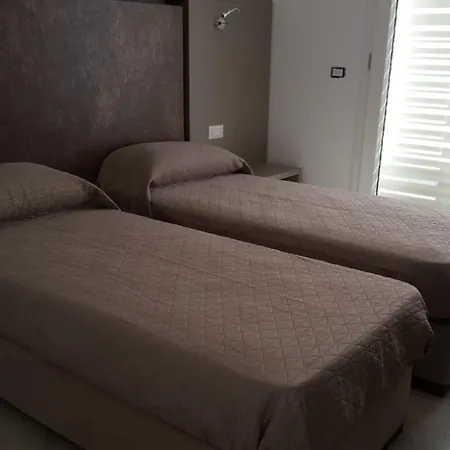 Elite Luxury Residence 1 * Torre Suda